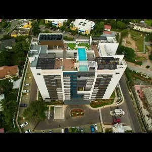 royal-suite-at-via-at-braemar-near-british-embassy-new-kingston.hotelsochorios.net/
